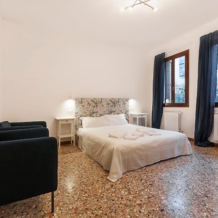 ホテル Casa Alimante ヴェネツィア エクステリア 写真