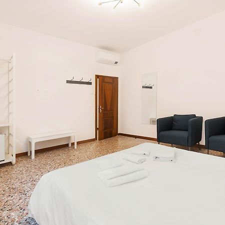 ホテル Casa Alimante ヴェネツィア エクステリア 写真